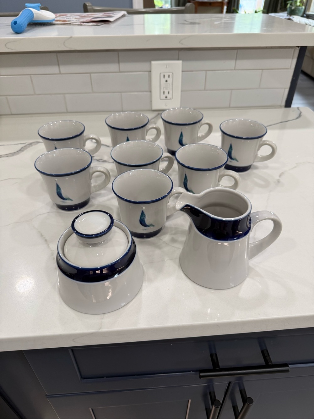 Noritake Stoneware Running Free Teacup cream & sugar Sets Japan